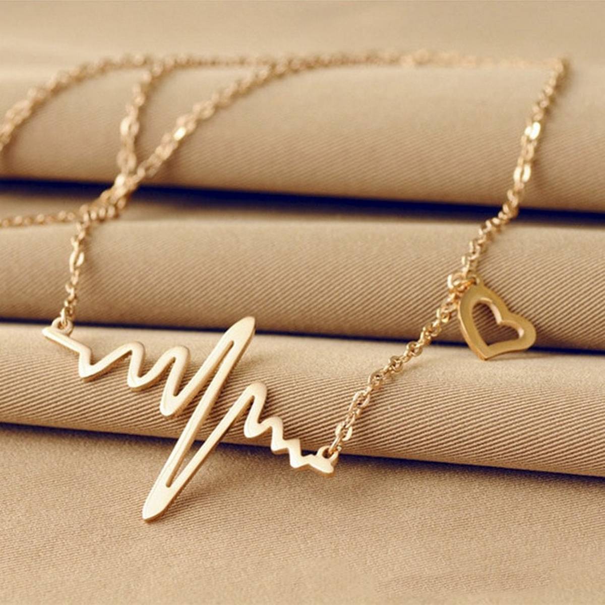 Trendy ECG Love Heartbeat Classy Elegant Necklace – Close Up – Accessories | Hanaya Pakistan