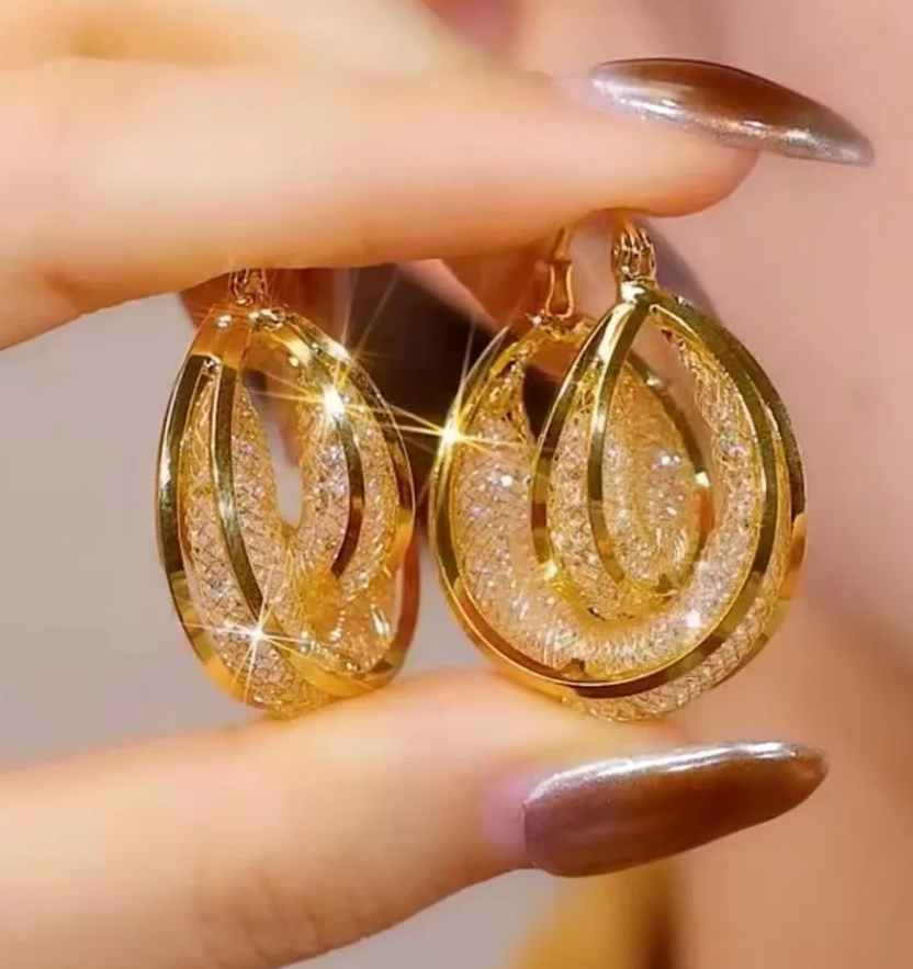 Elegant Royal Classy Hoop Earrings for Women – Jhumka Studs Hoops Fashion Earrings for Girls Pakistan | Hanaya Store
