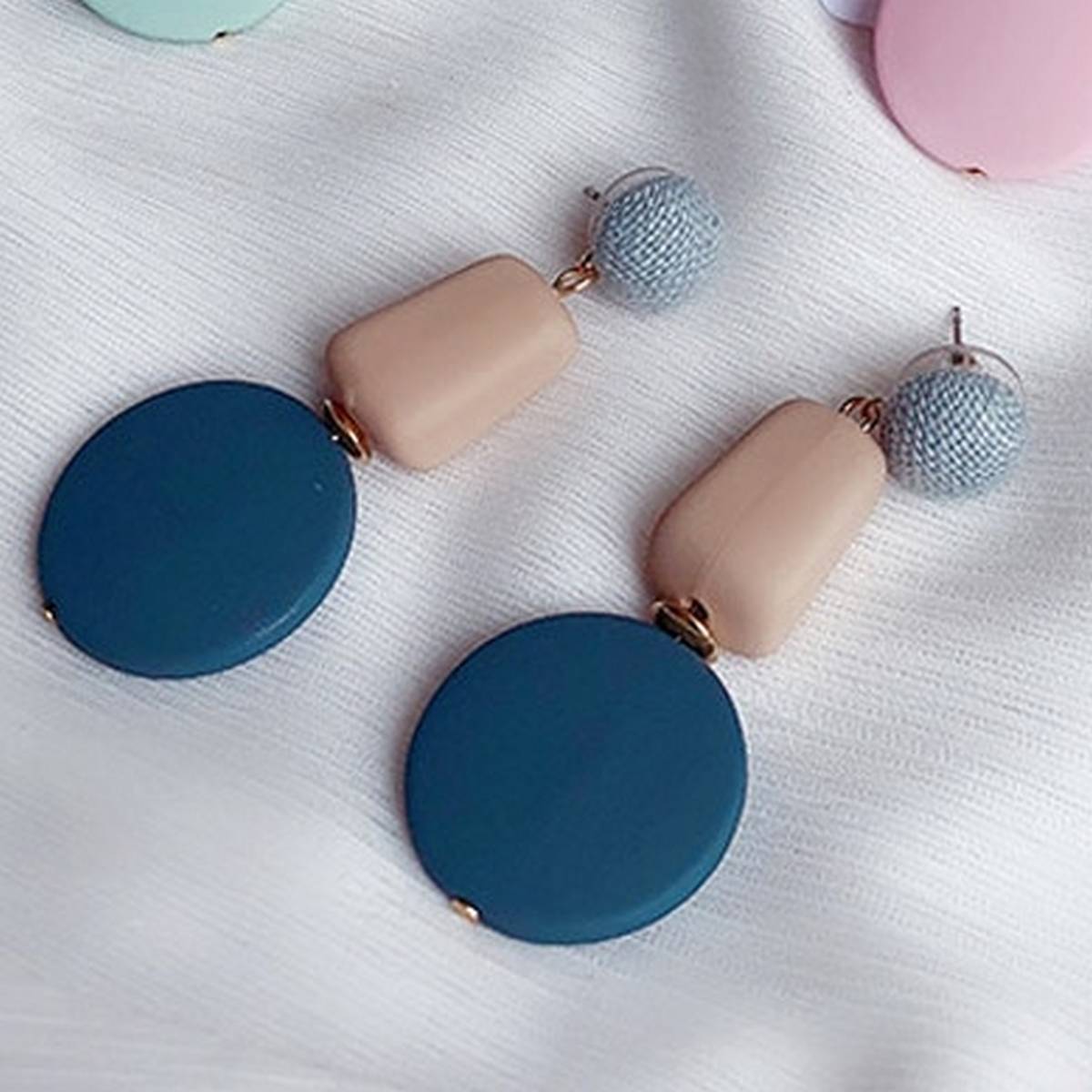 High Quality Classy Long Tassel Trendy Earrings – Earrings Online in Pakistan | Hanaya