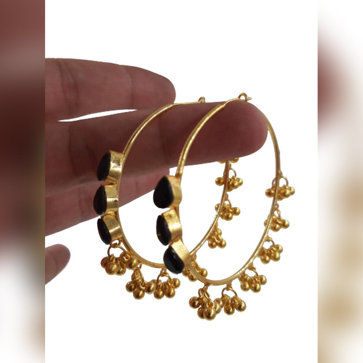 Trendy Classy Elegant Stylish Hoop Earrings – Earrings Online in Pakistan | Hanaya