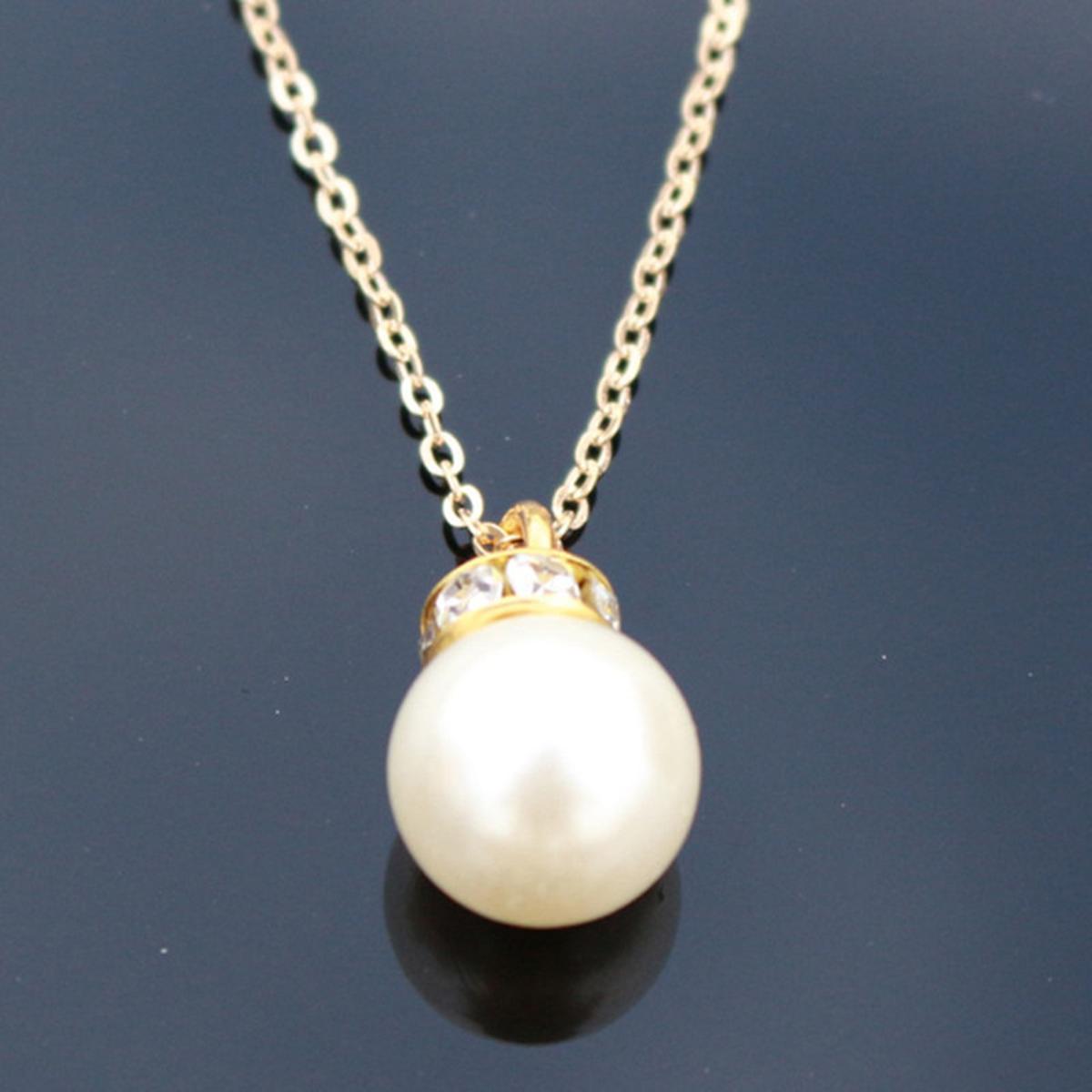Trendy Big Pearl Classy Elegant Necklace