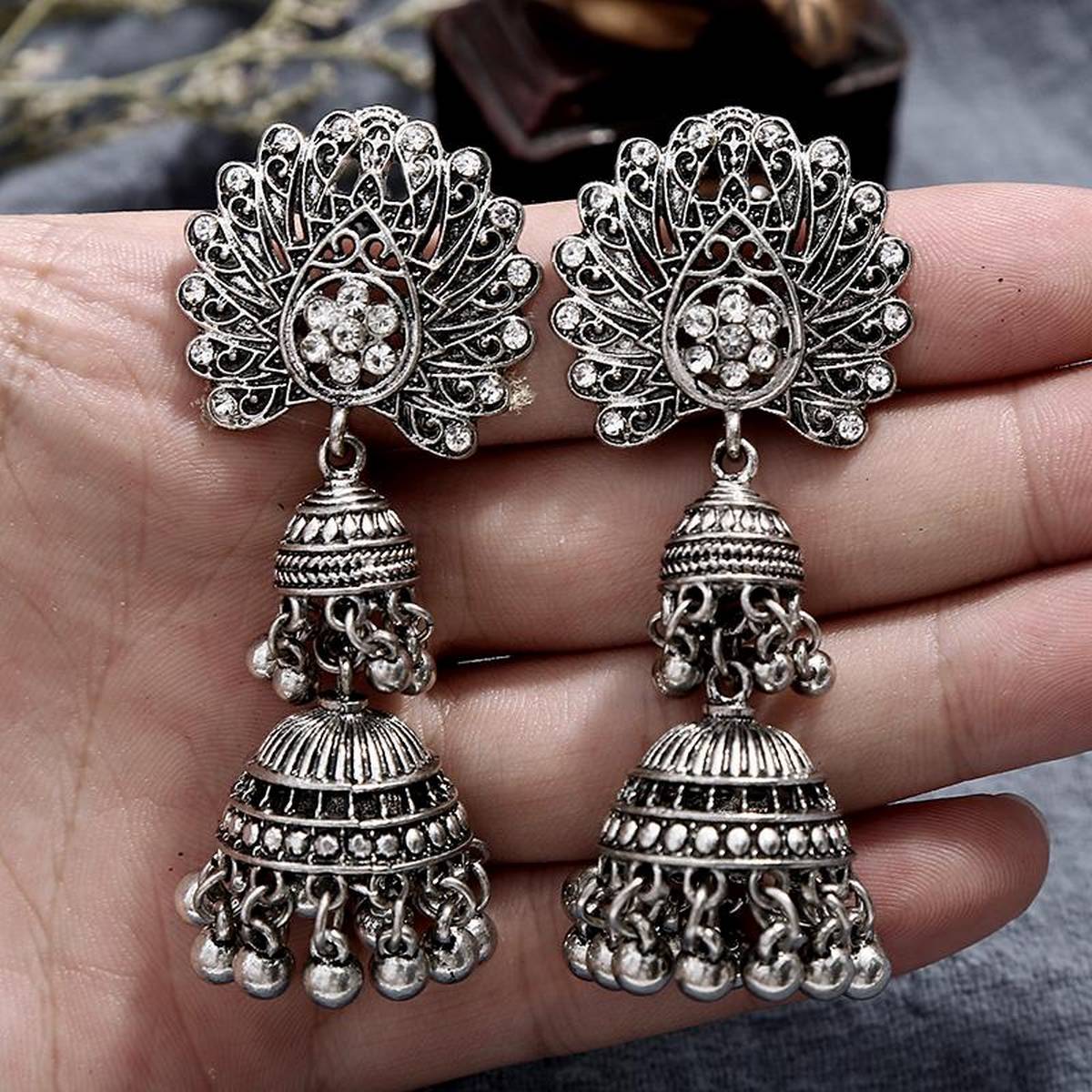 Antique Vintage Style Earrings – Fashionable & Elegant Statement Jewelry – Earrings Online in Pakistan | Hanaya