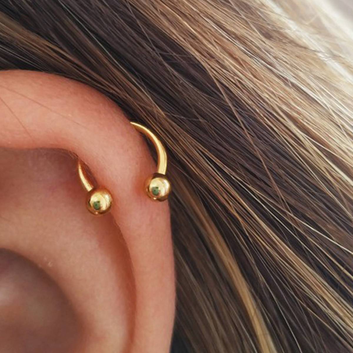 Trendy Flower Royal Elegant Earrings for Women – Close Up – Earrings | Hanaya Pakistan
