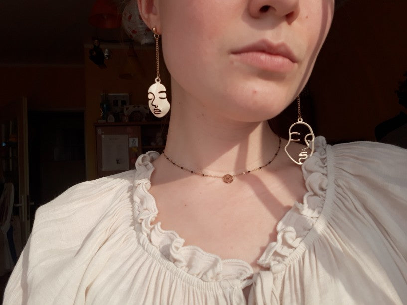 Classy Elegant Unique Fashionable Long Face Shaped Hanging Irregular Drop Earring – Image 4 of 4