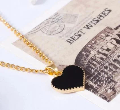 Trendy Elegant Royal Necklace For Girls – Image 2 of 3