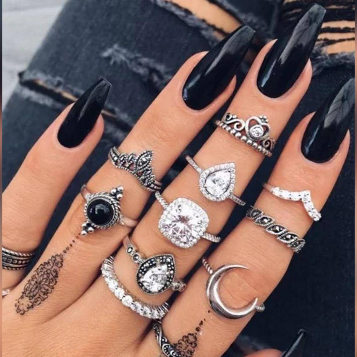 Trendy Style Elegant Silver Ring Set – Accessories Online in Pakistan | Hanaya