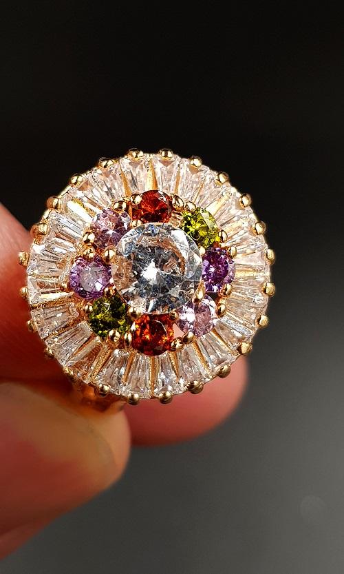 Classy Royal Trendy Crystal Fashion Jewelry Ring 16.5 Size – Accessories Online in Pakistan | Hanaya