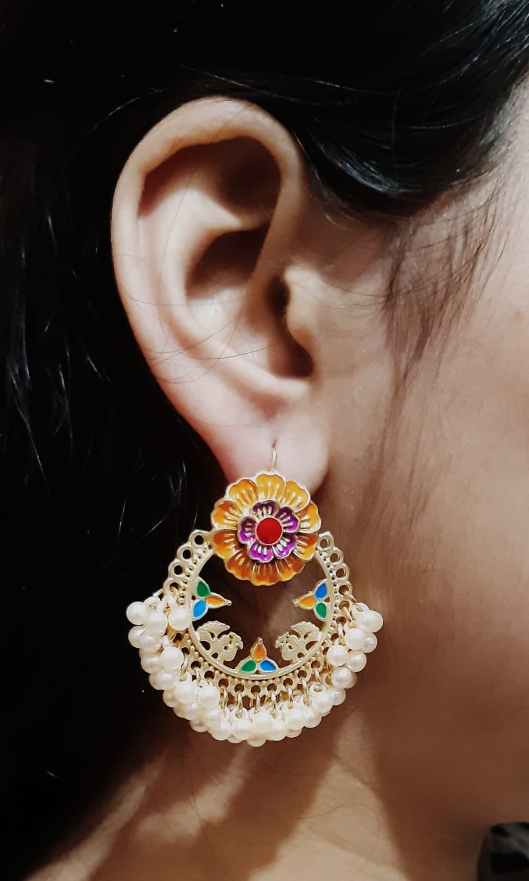 High Quality Flower Shaped Classy Royal Party Wedding Trendy Earring – Close Up – Accessories | Hanaya Pakistan