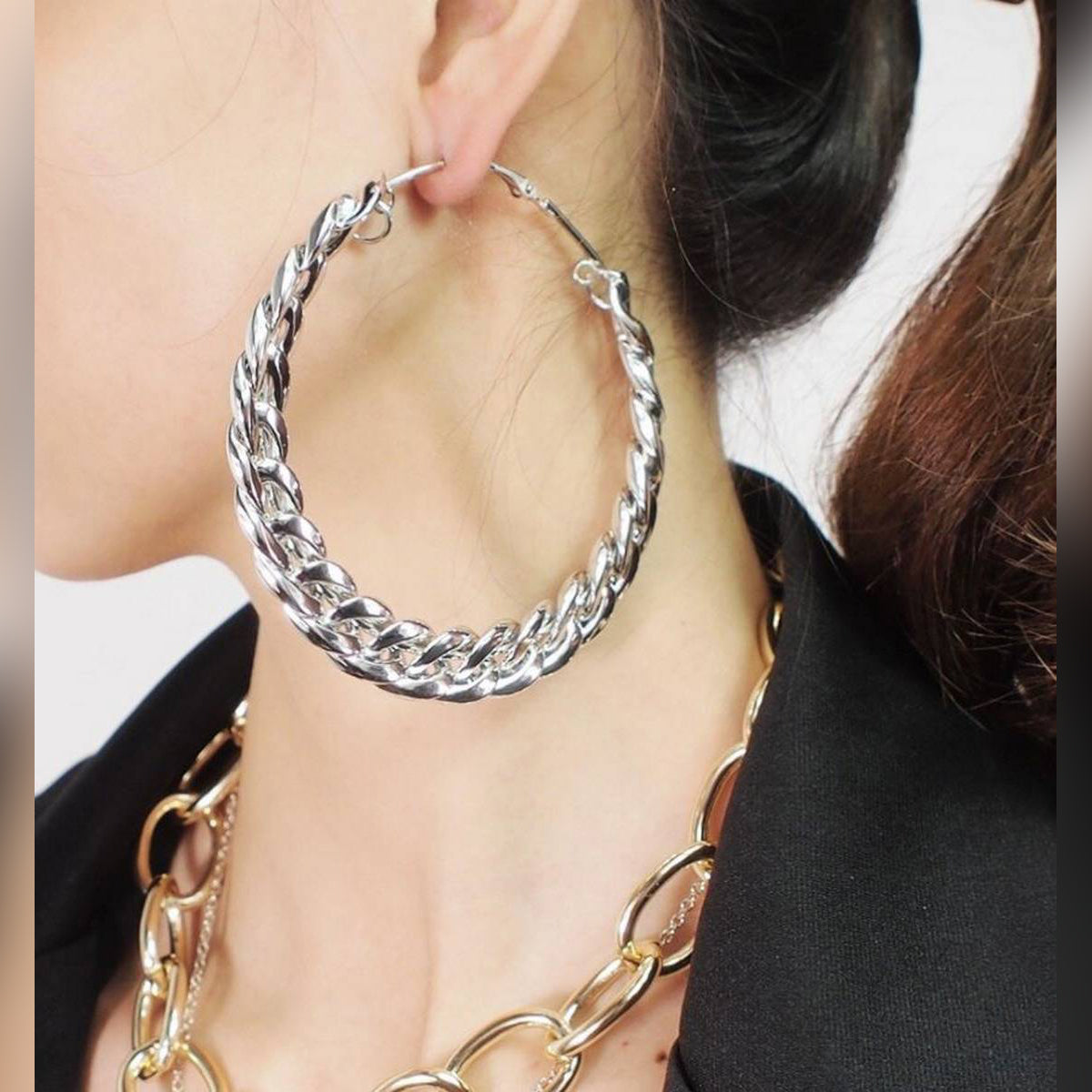 Big Lightweight Chain Earrings 70MM – High Quality Elegant Stylish Design – Close Up – Earrings | Hanaya Pakistan