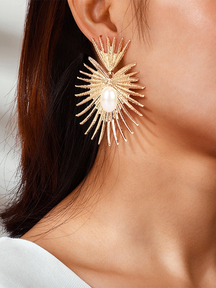 Classy Big Antique Exquisite Elegant Stylish Earring – Close Up – Accessories | Hanaya Pakistan