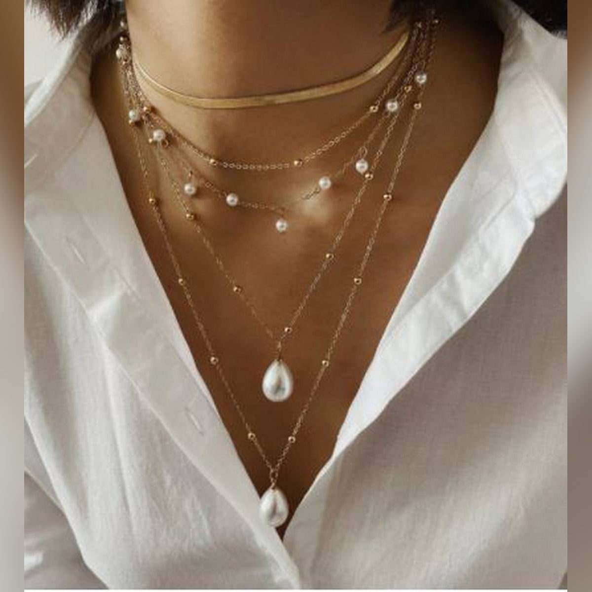Trendy Classy 5 Layered Elegant Royal Necklace For Girls – Accessories Online in Pakistan | Hanaya