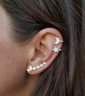 Trendy 4 Pieces Ear Cuff & 2 Pieces Earring Pack Pair For Both Ears – Image 3 of 4