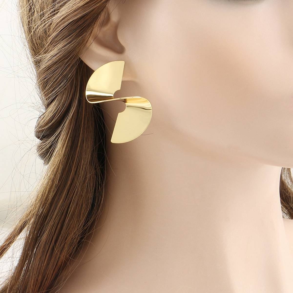 Long Stylish Irregular Party Wedding Trendy Earrings – Earrings Online in Pakistan | Hanaya