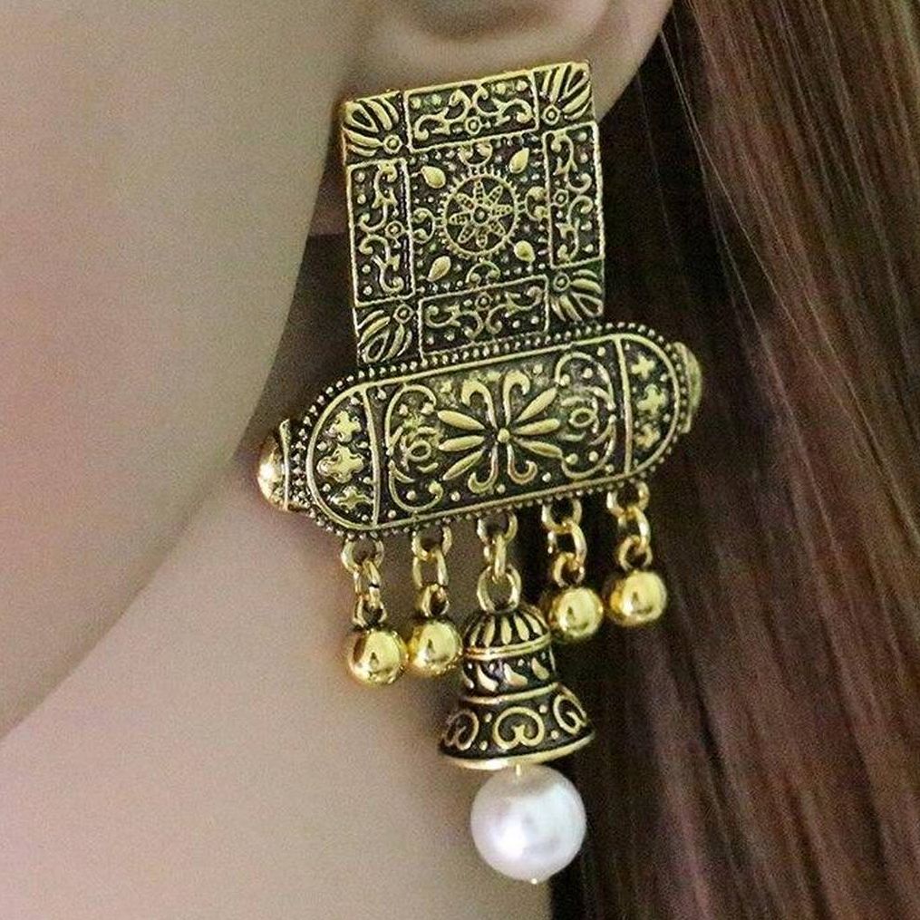Trendy Classy Fashionable Vintage Tassel Earring For Her – Accessories Online in Pakistan | Hanaya
