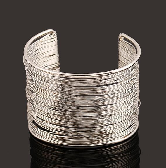 Trendy Classy Open Wire Cuff – bracelet Online in Pakistan | Hanaya