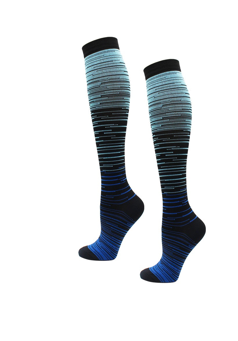 Blood Circulation Compression Socks 15-20mmHg – Medical-Grade Support for Men & Women – Close Up – Compression Socks | Han...