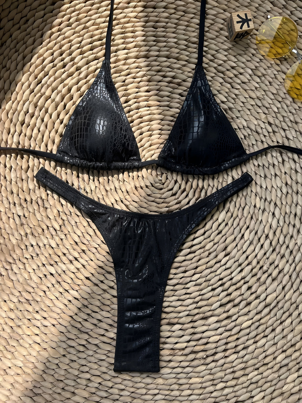 Faux Leather Style Premium Quality One Size (Fits:30-70 KGS) Bra set Lingerie Set Women Trendy Underwear Bikini Three-poin...