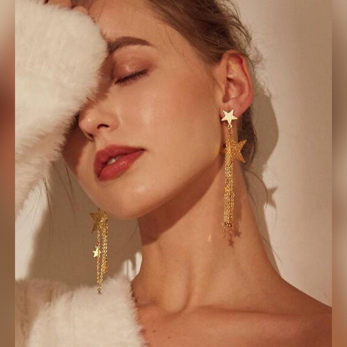 Pair Of Korean Tassel Ear Cuff Style & Elegant Stylish Earring – Close Up – Earrings | Hanaya Pakistan
