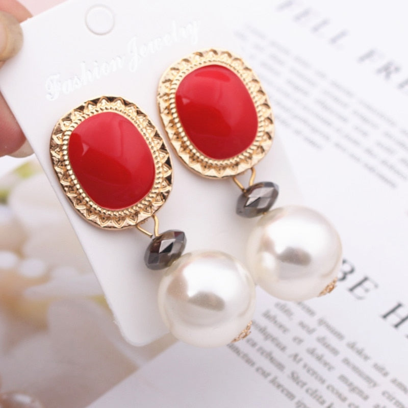 Trendy Classy Elegant Big Pearl Drop Stylish Earring For Girls – Image 4 of 4