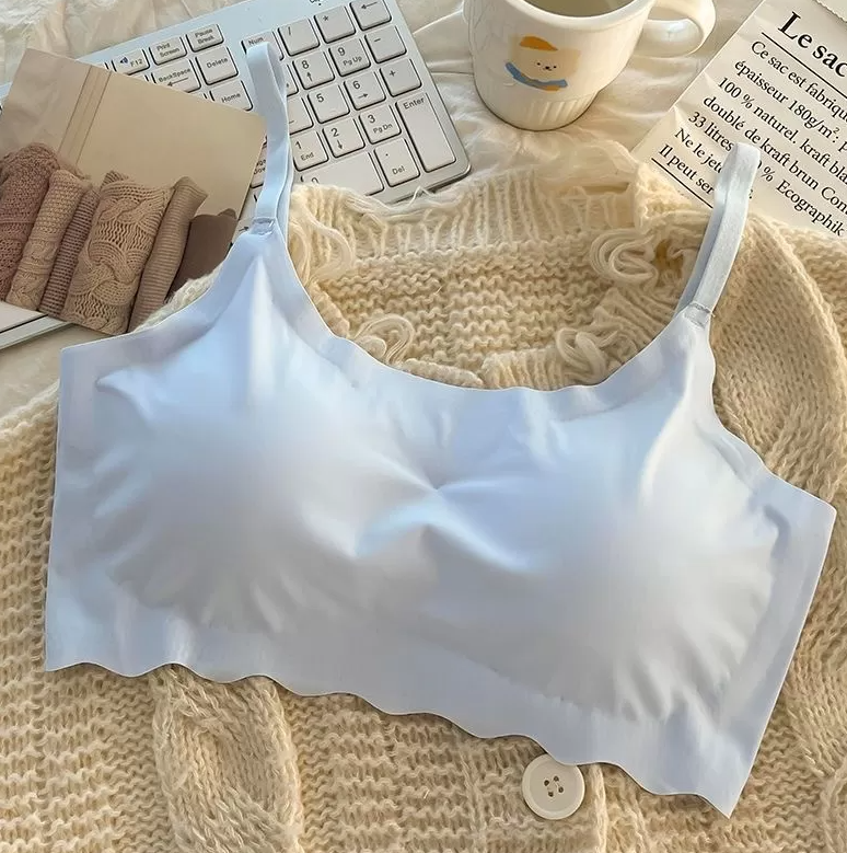Ice Silk Seamless Sports Bra – Ultra-Thin Wireless Lifting Bra with Removable Pads