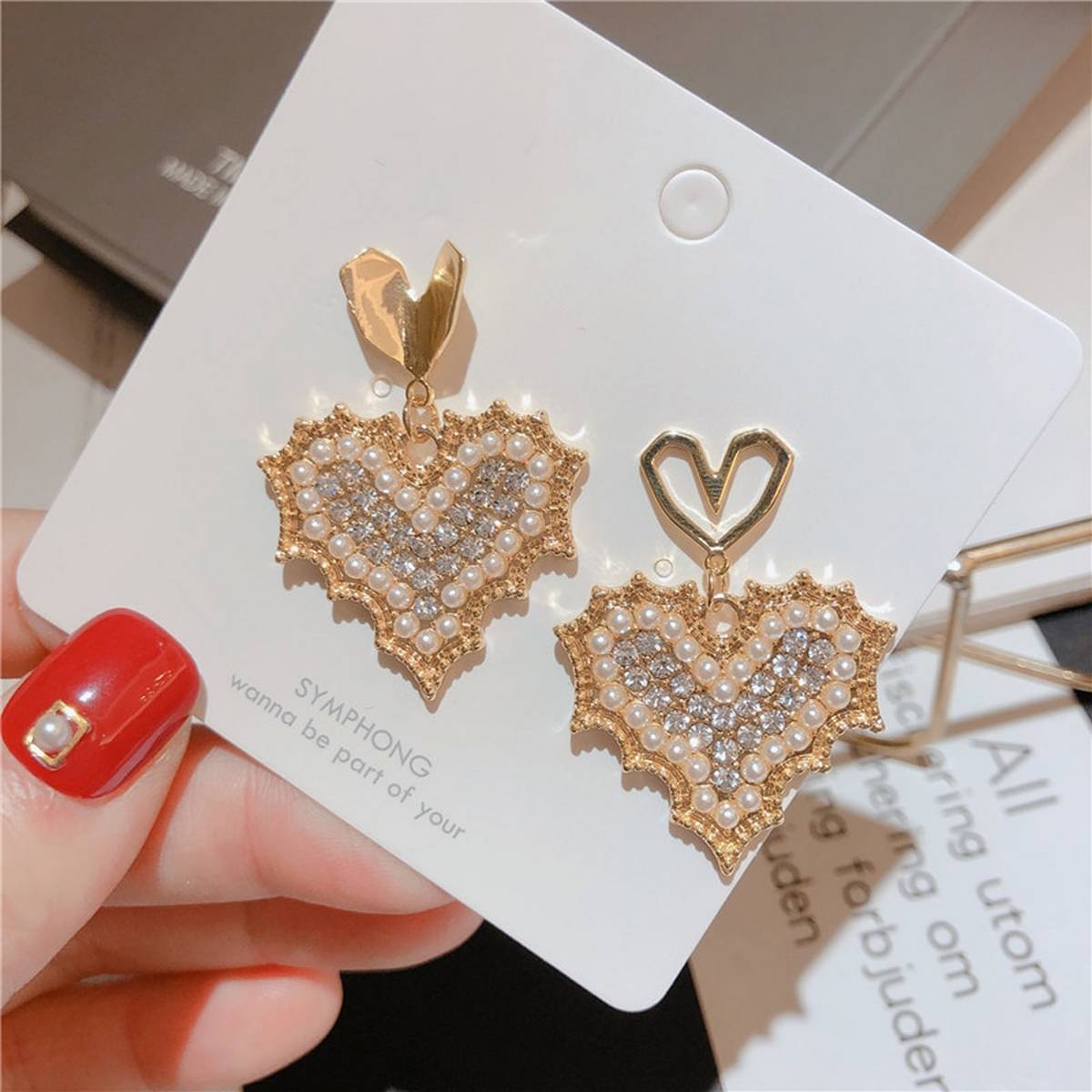 Trendy Classy Heart Love Designer Elegant Earring For Girls – Earrings Online in Pakistan | Hanaya