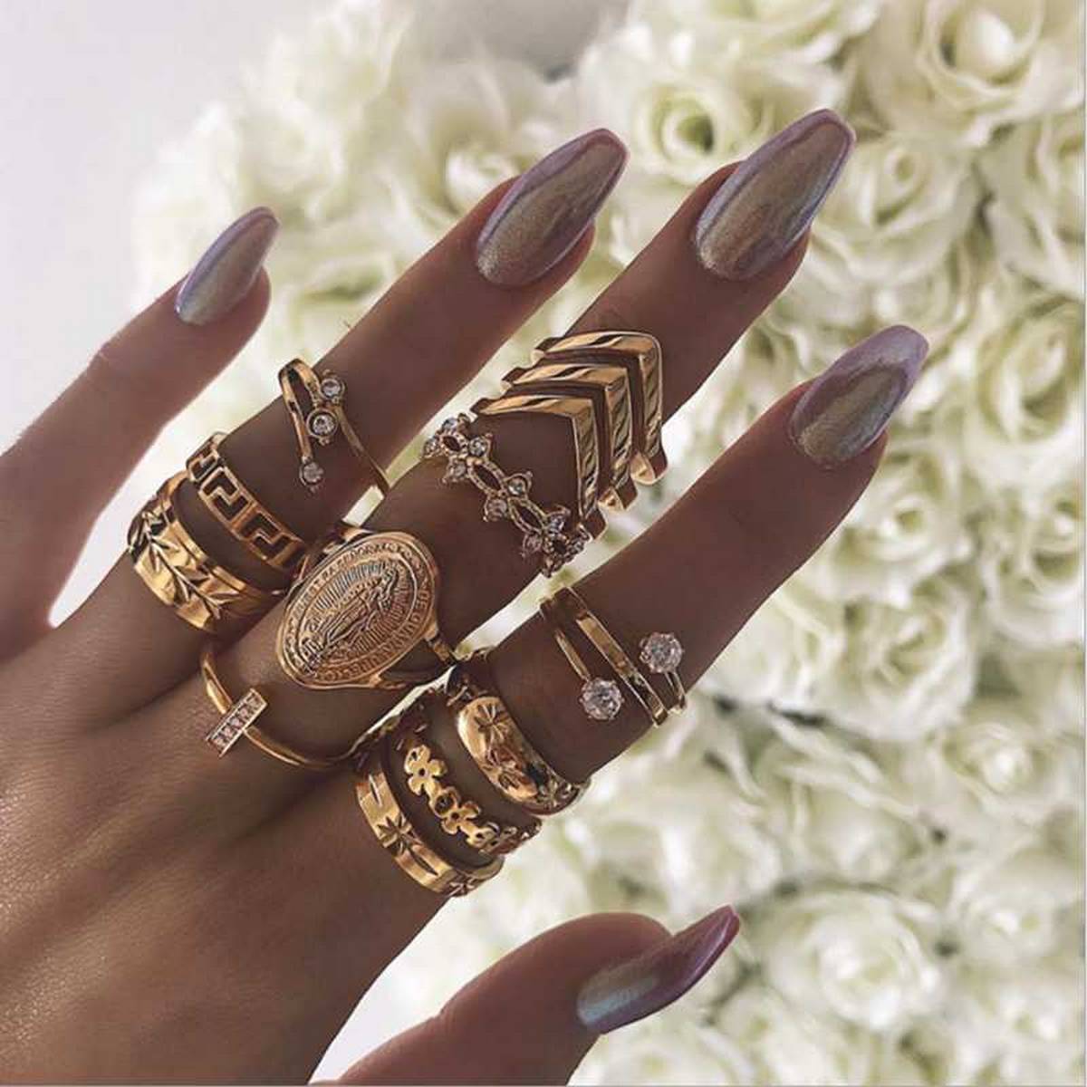 Trendy High Quality 10 Pieces Set Royal Love Ring For Women – Accessories Online in Pakistan | Hanaya