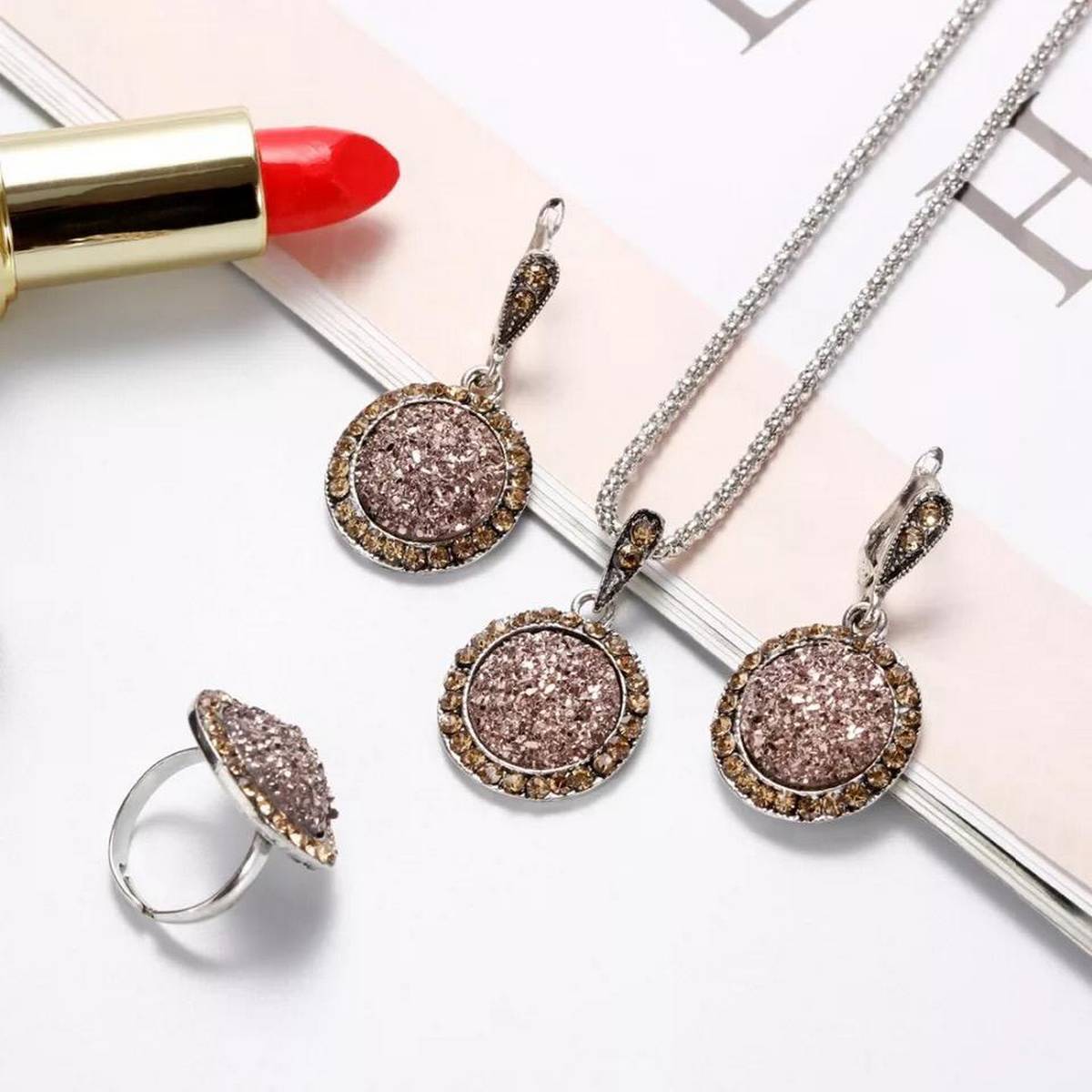 Trendy Classy Royal Elegant Crushed Stone Turkish Style Jewelry Set – Accessories Online in Pakistan | Hanaya