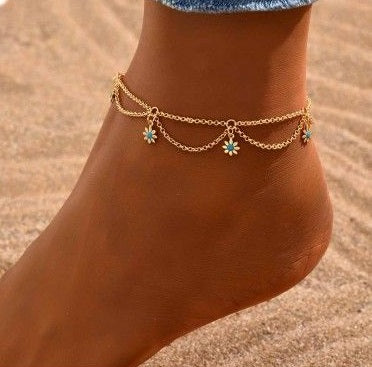 Stylish & Trendy Payal Anklets for Women – Perfect for Every Occasion – Accessories Online in Pakistan | Hanaya