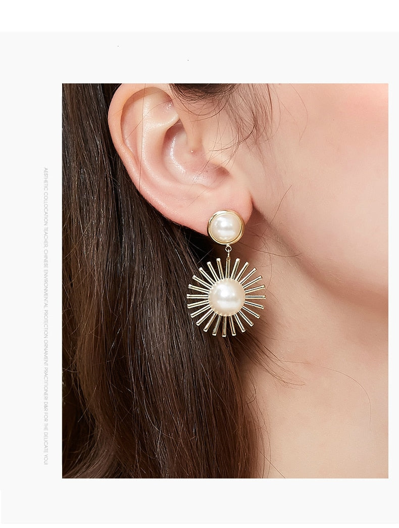 Classy Pearl Antique Exquisite Elegant Stylish Earring – Image 2 of 3