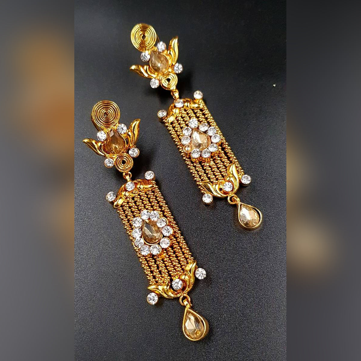 Big Royal Princess Love Trendy Classy Party Wedding Earring For Girls – Close Up – Accessories | Hanaya Pakistan