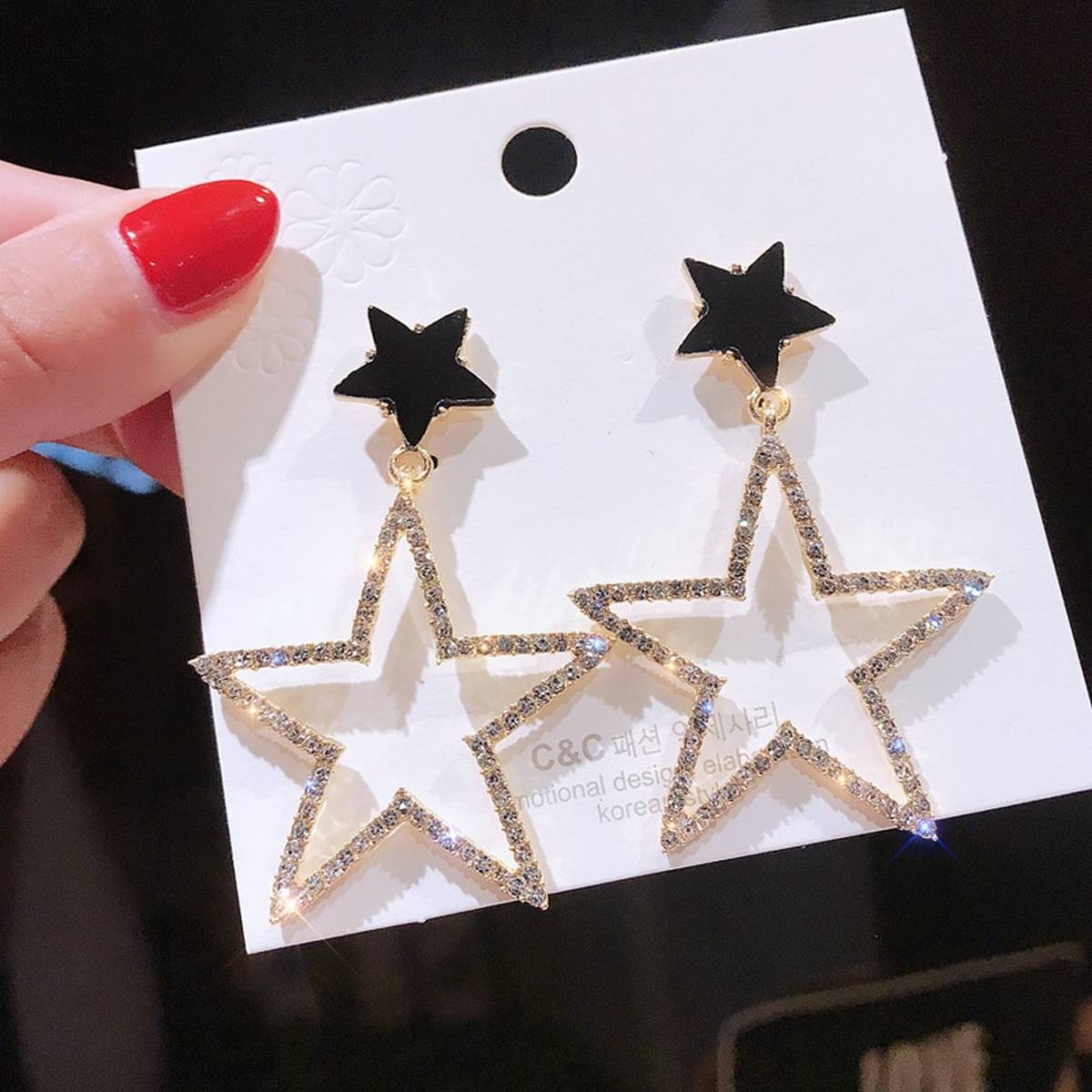 High Quality Love Crown Crystal Heart Elegant Stylish Earring – Close Up – Earrings | Hanaya Pakistan