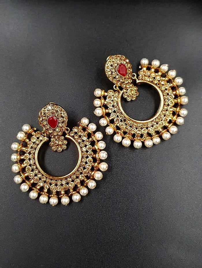 True Pearl Love Trendy Classy Party Wedding Earring For Girls – Close Up – Accessories | Hanaya Pakistan