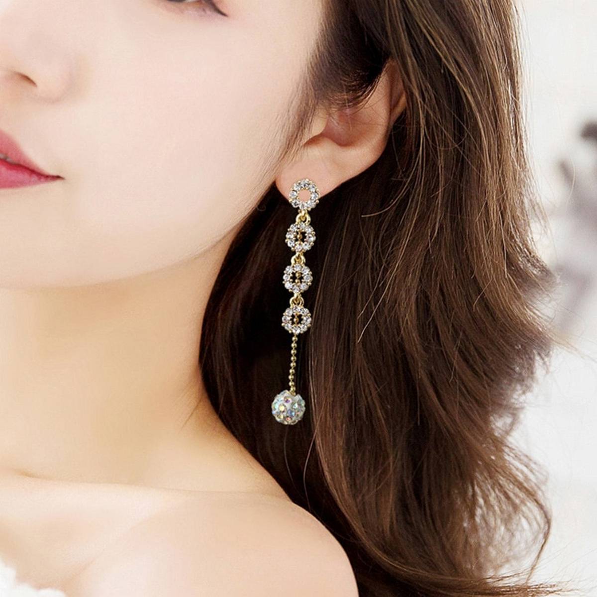 High Quality Tassel Drop Shinny Crystal Classy Trendy Earring – Earrings Online in Pakistan | Hanaya