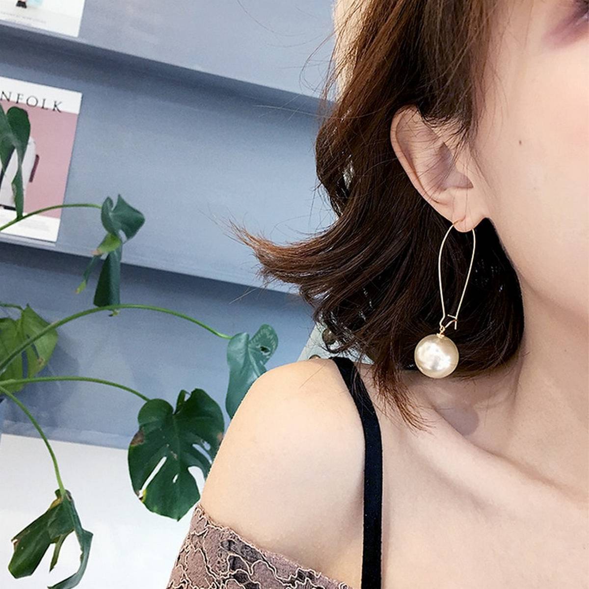 Big Pearl Drop Classy Earring For Girls – Earrings Online in Pakistan | Hanaya