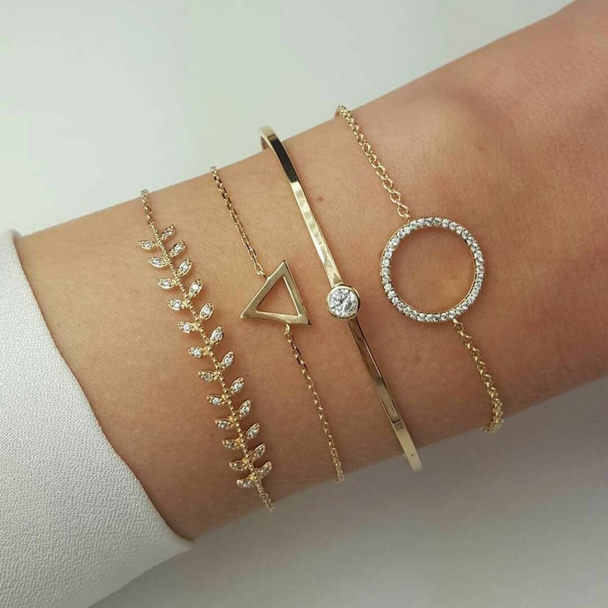 Trendy Elegant 4 Pieces Charm Bracelet Set For Ladies – bracelet Online in Pakistan | Hanaya