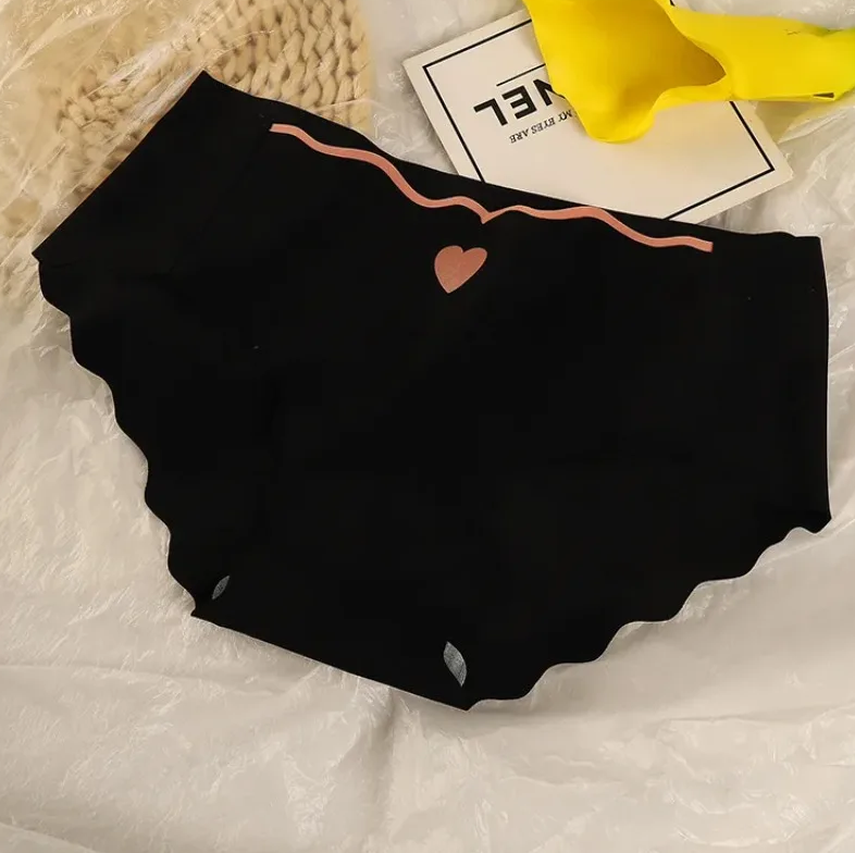 Ice Silk Panties Women Middle Waist Briefs High Premium Quality Panty Underwear Panties Underpants Lingerie for Girls Women Ladies Female 45 60kgs Weight – Lingerie Bra Set Ladies Undergarments Pakistan | Hanaya Store