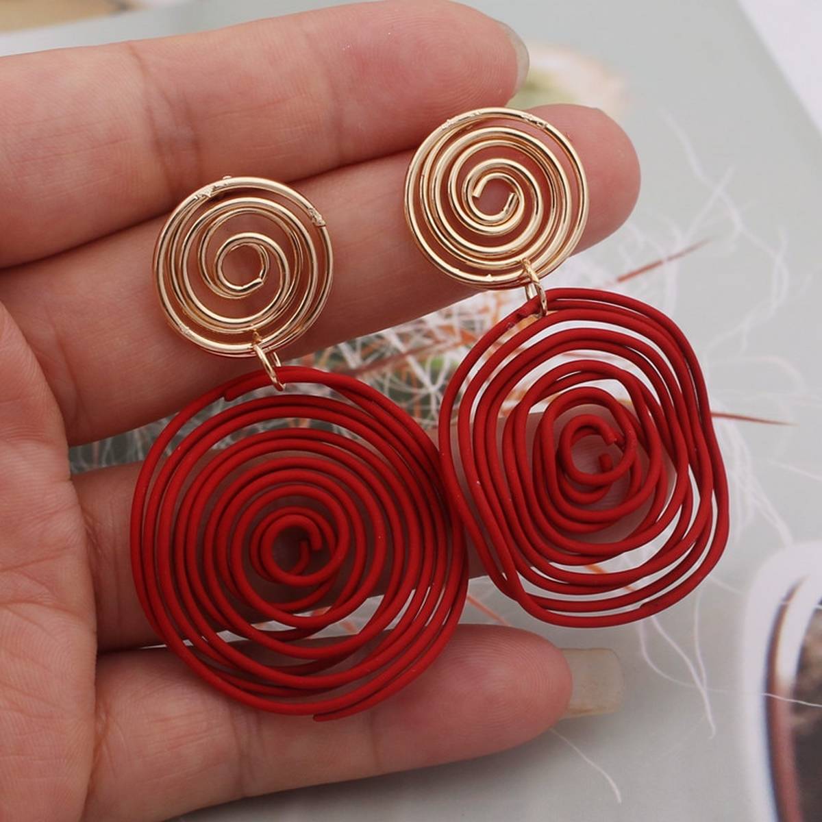 Round Wire Spiral Styled Party Wedding Trendy Earring – Earrings Online in Pakistan | Hanaya