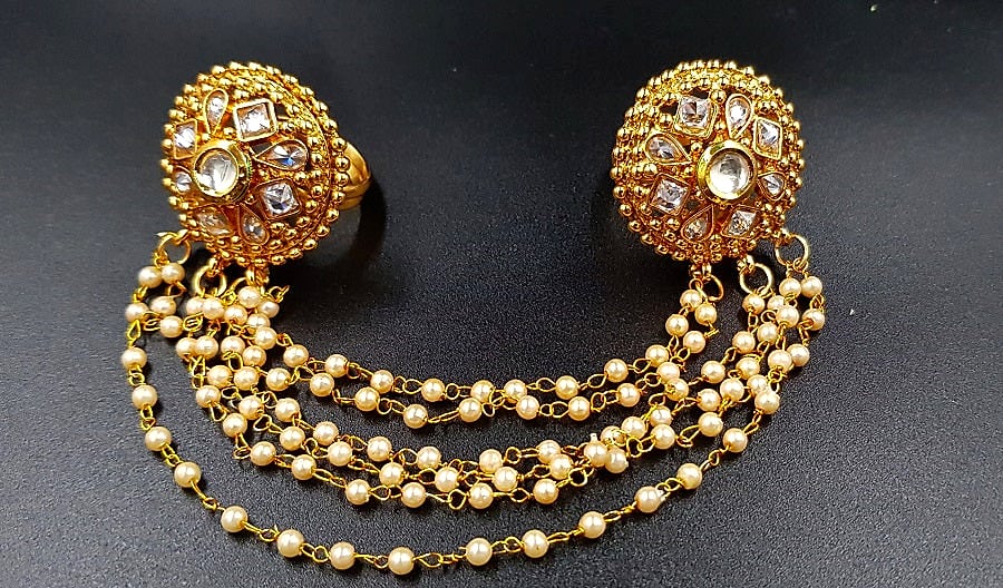 Classy Two Finger Adjustable Kundan Pearl Style Party Wedding Rings – Close Up – Accessories | Hanaya Pakistan