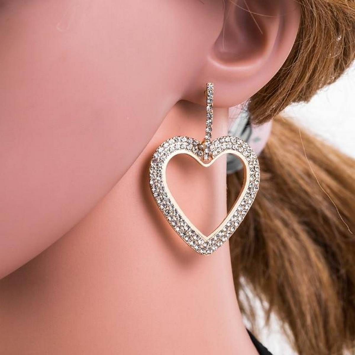 HS Classy Elegant Crystal Heart Shaped Earring – Earrings Online in Pakistan | Hanaya