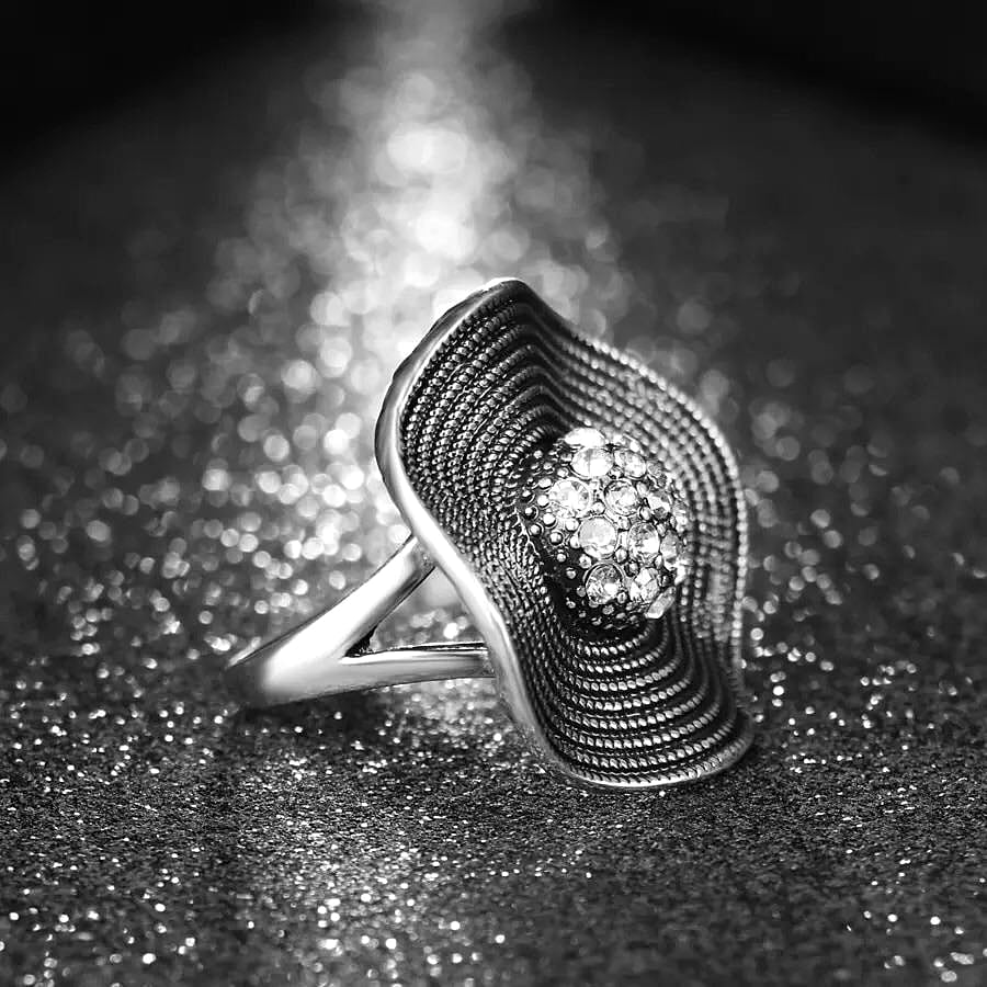 Trendy Silver Antique Hat Shaped Cz Ring – Lifestyle – Buy Accessories Pakistan | Hanaya
