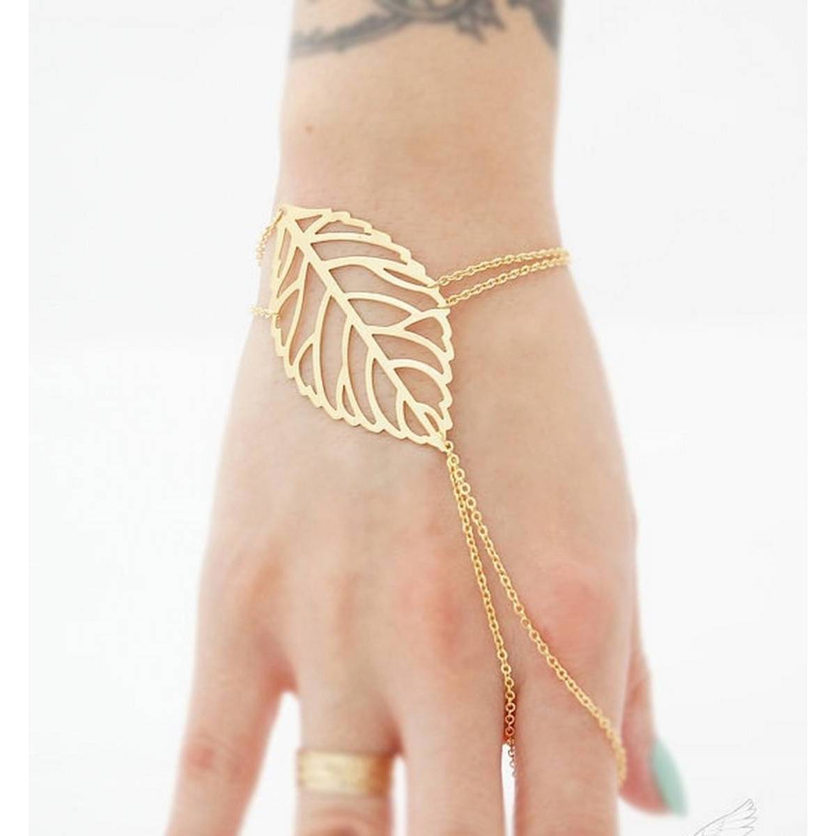 HANAYA Classy Royal Leaf Trendy Charm Bracelet