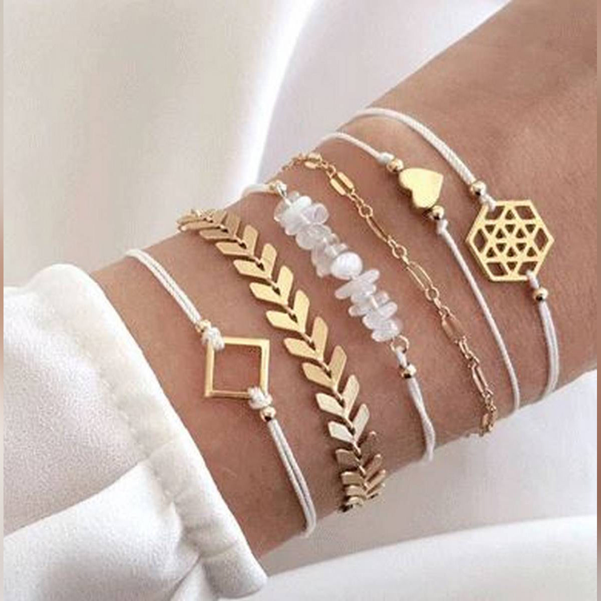 Anklet bracelet – View 55 – Accessories | Hanaya Pakistan