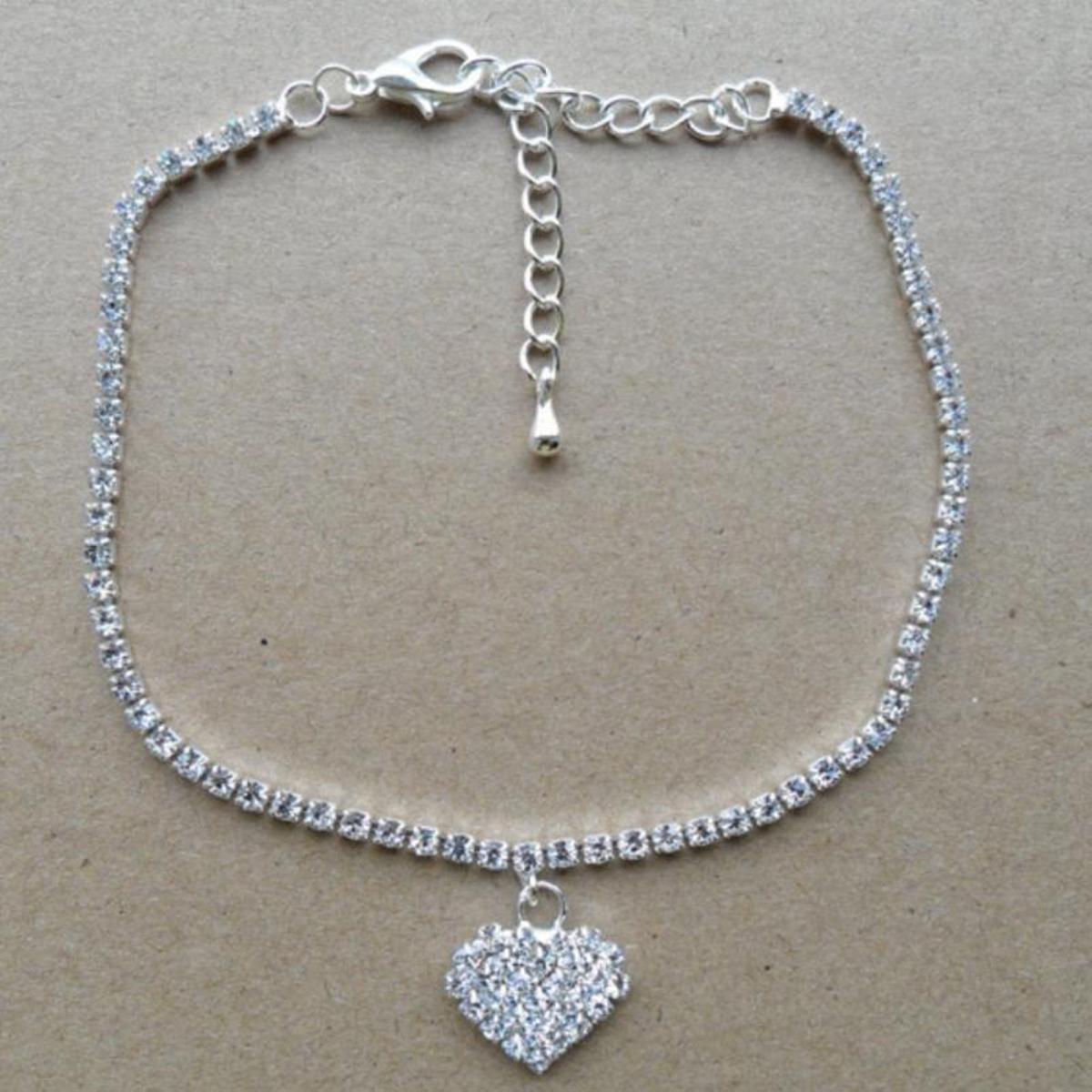 Delicate adjustable bracelet for girls — personalized name charm, cute and stylish jewelry gift