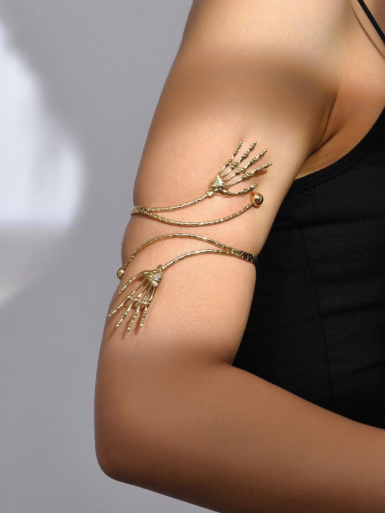 Upper-arm Armlet Classy Multi Layered
