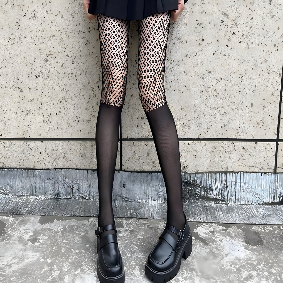Women’s high waist leggings, slimming tights, sheer stockings, body shaping seamless legwear, workout and everyday wear leggings, breathable compression tights, stylish opaque stockings for Pakistani women