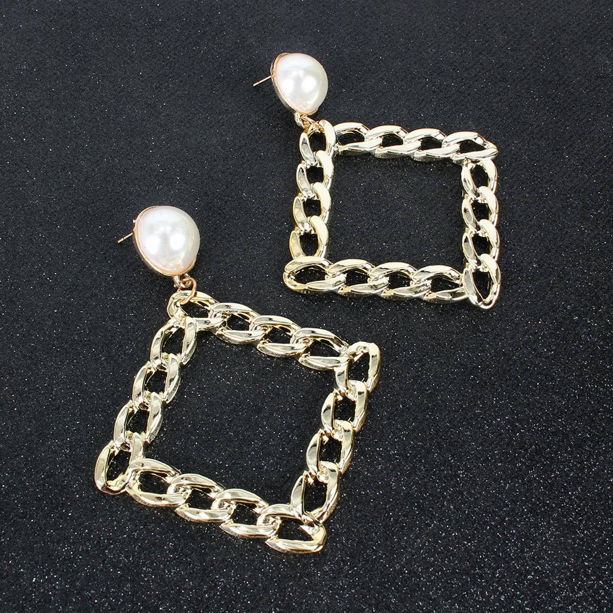 Classy Pearl & Chain Antique Elegant Stylish Earrings – Lifestyle – Buy Earrings Pakistan | Hanaya