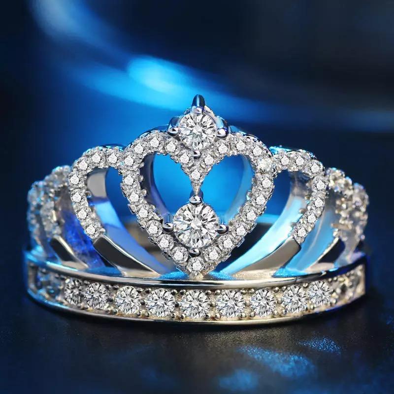 Trendy High Class Silver Crown Gem CZ Ring For Women – Accessories Online in Pakistan | Hanaya