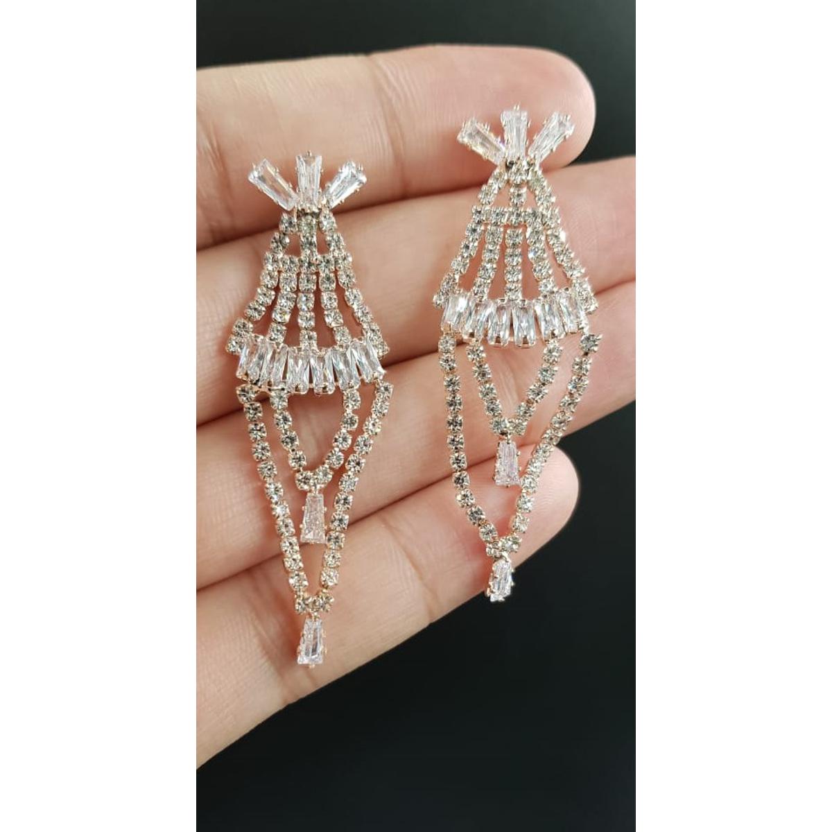 High Quality Cubic Zircon CZ Shinny Royal Party Wedding Classy Trendy Earring – Accessories Online in Pakistan | Hanaya