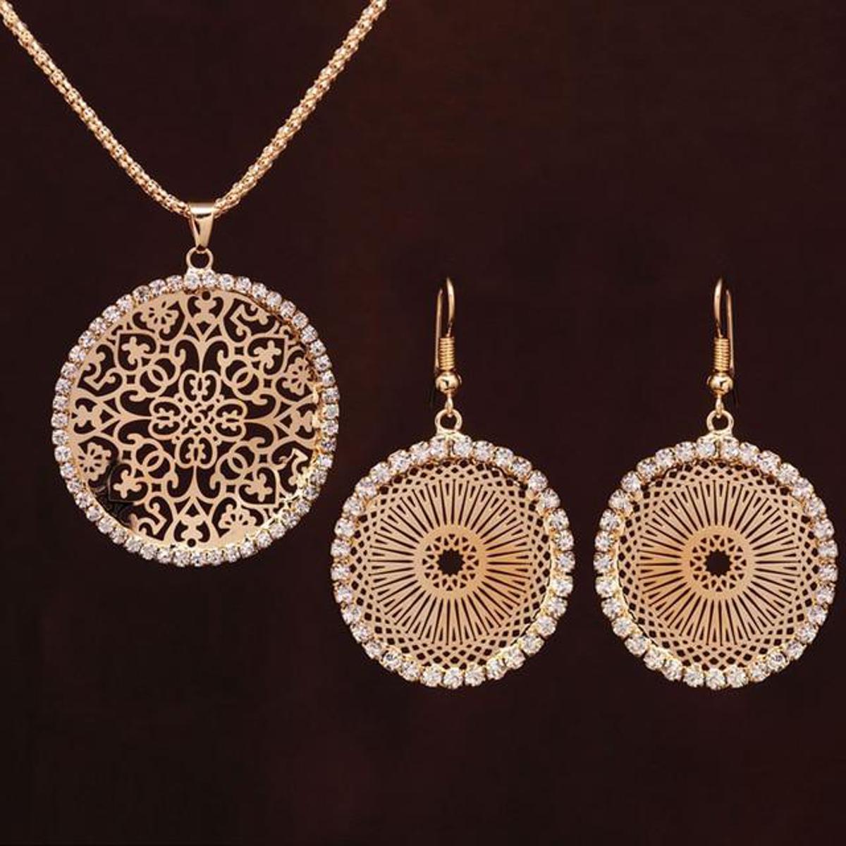 Classy Sparkling Rhinestone Crystal Necklace And Earring – Accessories Online in Pakistan | Hanaya