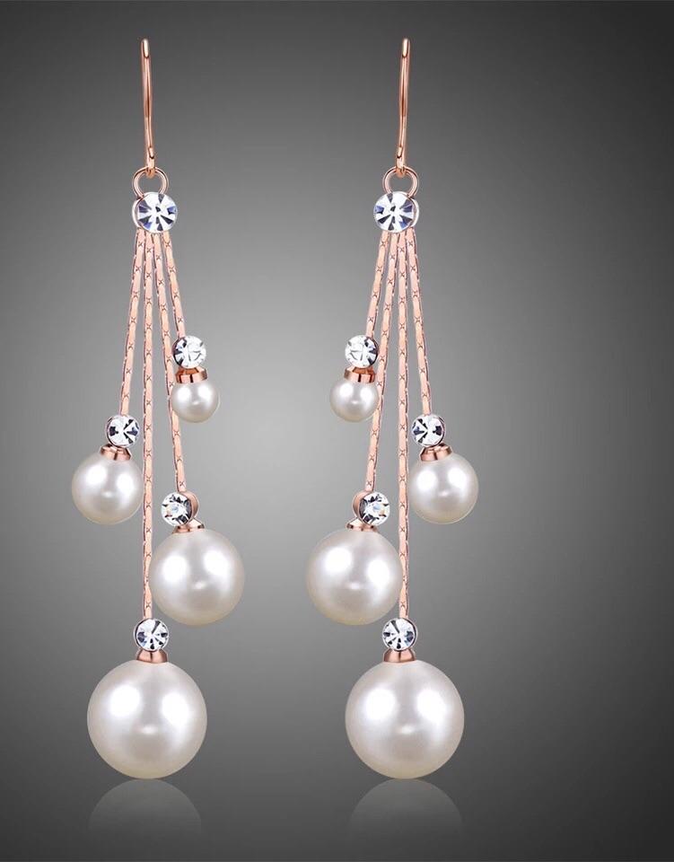 Trendy Fashion Jewelry Royal Tassel Crystal Pearl Earring – Earrings Online in Pakistan | Hanaya